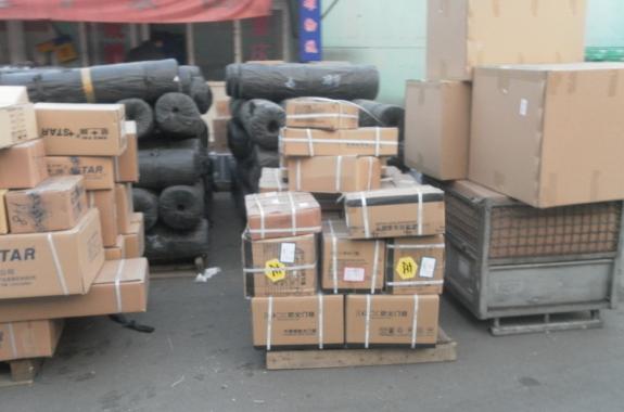 ‘3377体育’宇宙人身穿制服重回建中母校开唱  扮“建中人