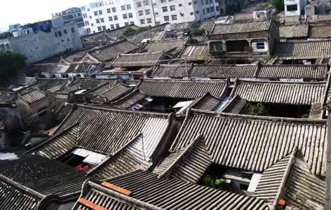 《女神异闻录5》中文官网上线 游戏3月23日正式发售|3377app(图2) 《女神异闻录5》中文官网上线 游戏3月23日正式发售|3377app(图2)